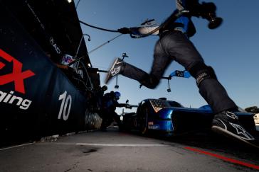 Late-Race Crash Ends Acura Effort at Petit Le Mans