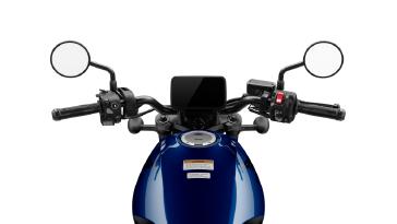 2025 Honda Rebel 1100 Pearl Hawkeye Blue cockpit
