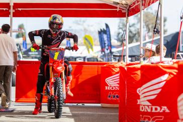 Jett Lawrence Earns His First Win of the Season, at Anaheim 2 SX