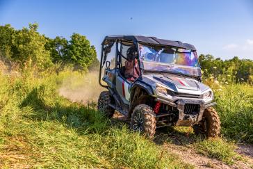 2025 Honda Pioneer 1000-5 Deluxe