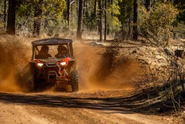 2022 Honda Talon 1000X-4FOXLiveValve action