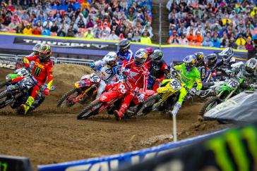 Hunter Lawrence Retains Championship Lead Following Challenging Cleveland Triple Crown Supercross