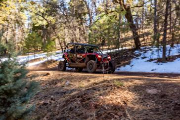 2022 Honda Talon 1000X-4FOXLiveValve action
