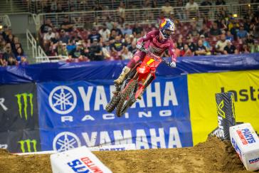 Honda HRC Progressive Controls SMX Playoffs After St. Louis Sweep