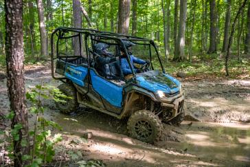 2025 Honda Pioneer 1000-5 Deluxe