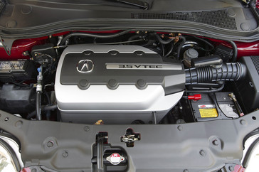 2004 Acura MDX.

