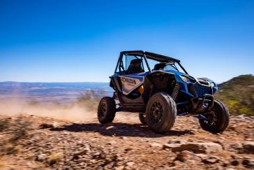 2022 Honda Talon 1000X-4 FOXLiveValve action