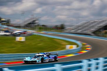 #60: Acura Meyer Shank Racing w/Curb Agajanian, Acura ARX-06, GTP: Tom Blomqvist, Colin Braun