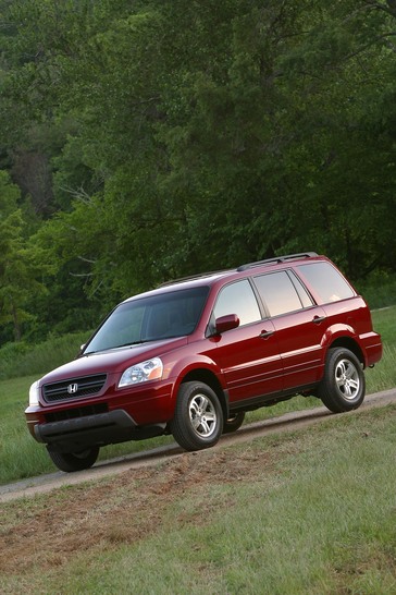 2003 Honda Pilot EX.
