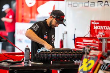 Hunter Lawrence takes career-first 450SX Triple Crown overall win in Indianapolis