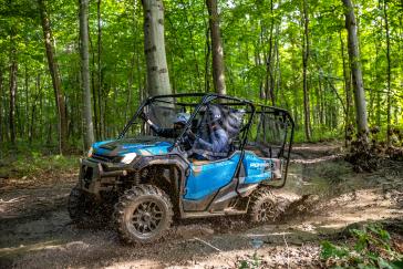 2025 Honda Pioneer 1000-5 Deluxe