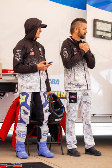 Hunter Lawrence scores his first AMA Supercross premier-class win in Arlington