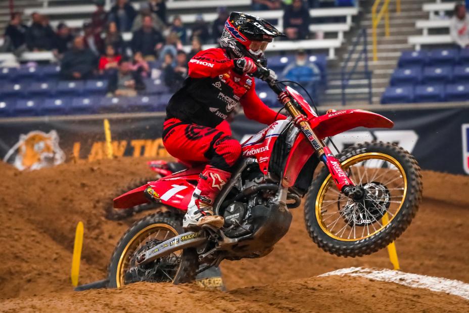 Kyle Peters Completes Perfect Season in AMA Arenacross
