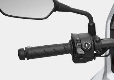 2025 Honda NX500 Pearl White Handlebar