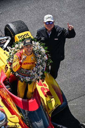 #10, Alex Palou, Chip Ganassi Racing Honda, Winners Portrait, Chip Ganassi