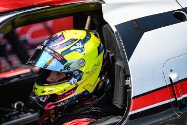 #93: Acura Meyer Shank Racing w/Curb Agajanian, Acura ARX-06, GTP: Renger van der Zande, Nick Yelloly