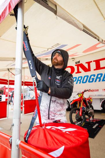 Hunter Lawrence scores his first AMA Supercross premier-class win in Arlington