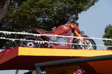 Honda Electric Motorcycle Based on Artist Rendergin Featured on Honda Forever Determined Float