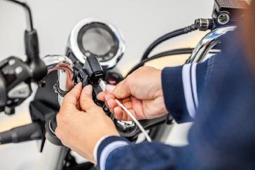 Honda Dax 125 Pearl Black