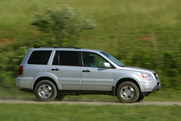 2003 Honda Pilot EX.
