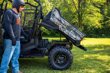 2025 Honda Pioneer 1000-6 Deluxe Crew