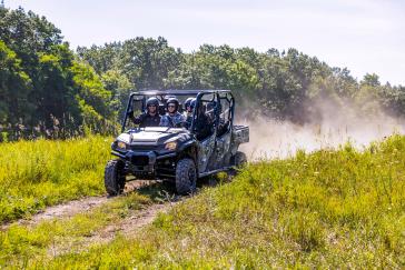 2025 Honda Pioneer 1000-6 Deluxe Crew