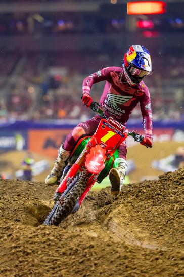 Honda HRC Progressive Controls SMX Playoffs After St. Louis Sweep