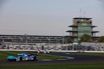 #60: Acura Meyer Shank Racing w/Curb Agajanian, Acura ARX-06, GTP: Tom Blomqvist, Colin Braun
