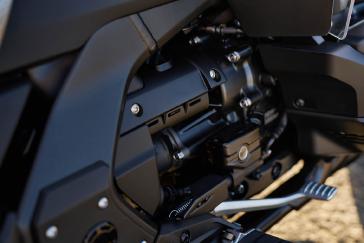 25 Honda Gold Wing Tour Light Silver Metallic Location Detail