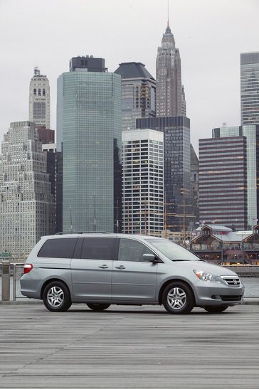 2005 Honda Odyssey EX
