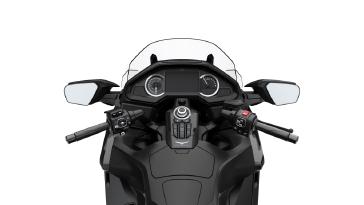 2027 Honda Gold Wing Automatic DCT Matte Black