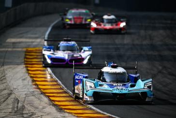 #60: Acura Meyer Shank Racing w/Curb Agajanian, Acura ARX-06, GTP: Tom Blomqvist, Colin Braun