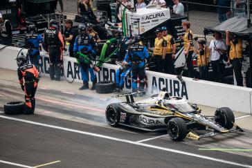 #66: Marcus Armstrong, Meyer Shank Racing w/Curb Agajanian Honda makes a pit stop