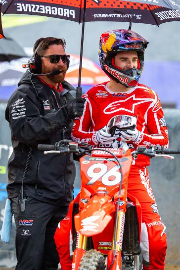Hunter Lawrence Retains Championship Lead Following Challenging Cleveland Triple Crown Supercross