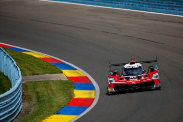 #93: Acura Meyer Shank Racing w/Curb Agajanian, Acura ARX-06, GTP: Renger van der Zande, Nick Yelloly, Kaku Ohta