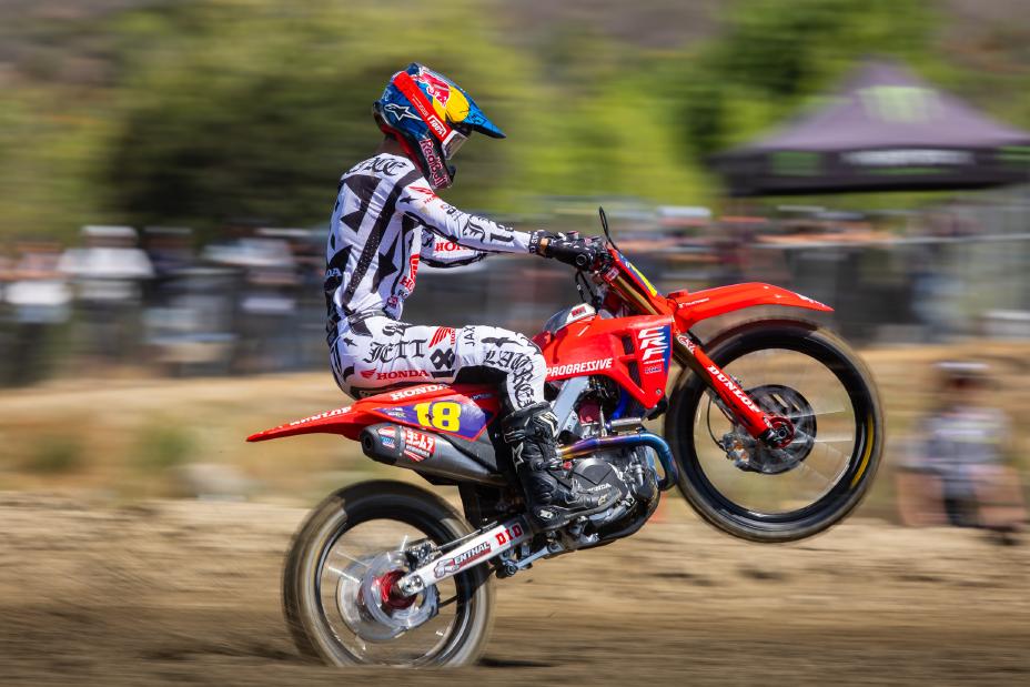 Powerful Return to Racing for Honda HRC Progressive at Fox Raceway
