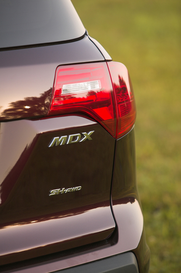 2008 Acura MDX.
