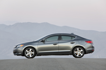 2014 Acura ILX 2.0L.