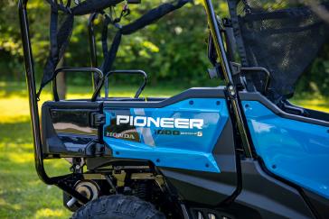 2025 Honda Pioneer 1000-5 Deluxe