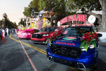 Honda Leads 2023 Rose Parade Float Official Vehicles