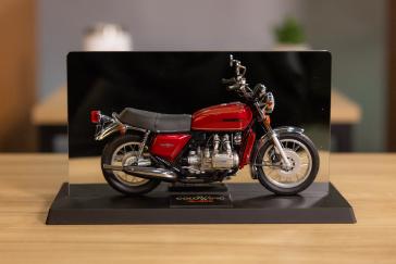 25 Honda Gold Wing Tabletop Model