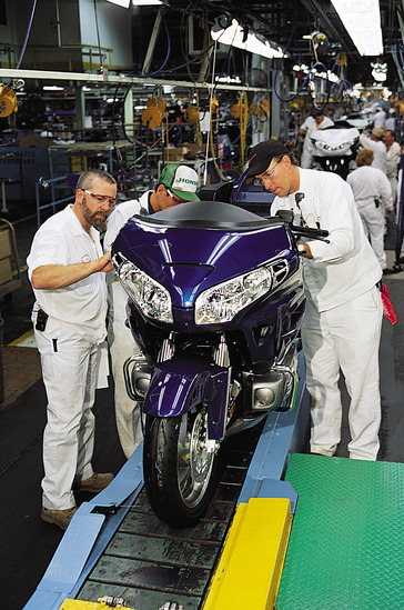 2002 Honda VTX - Honda of Marysville Production.
