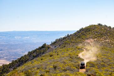 2022 Honda Talon 1000X-4FOXLiveValve action