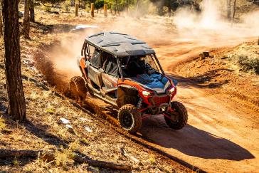 2022 Honda Talon 1000X-4FOXLiveValve action