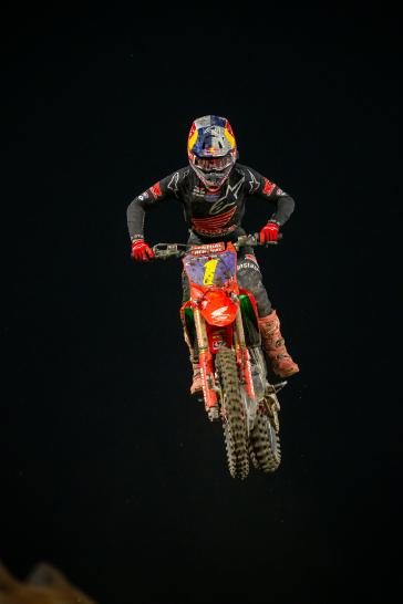Jett Lawrence Earns His First Win of the Season, at Anaheim 2 SX