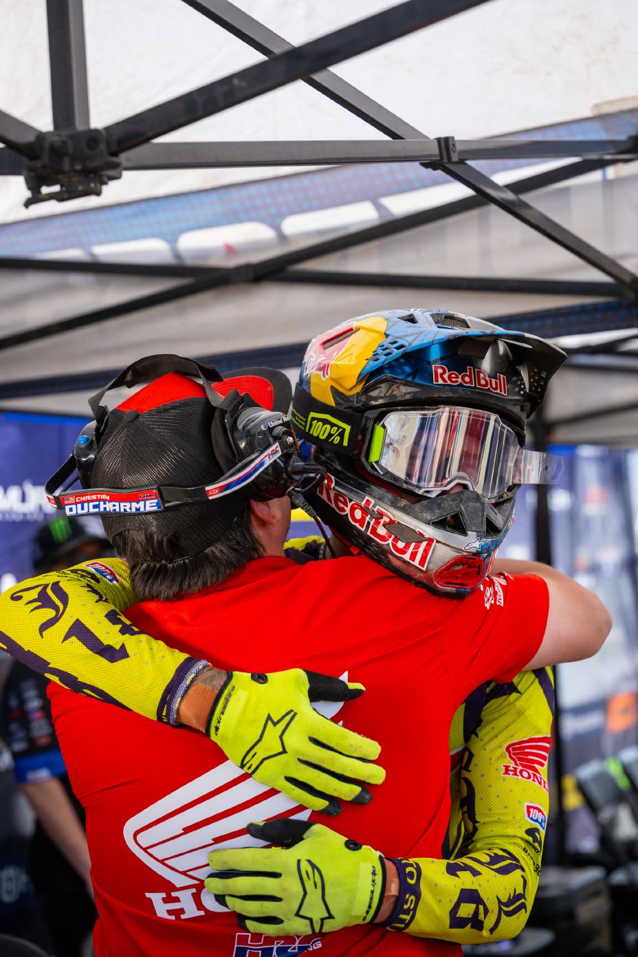 Powerful Return to Racing for Honda HRC Progressive at Fox Raceway