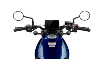 2025 Honda Rebel 1100 Pearl Hawkeye Blue cockpit