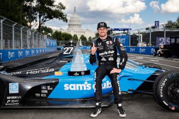 Winner #27: Kyle Kirkwood, Andretti Global Honda celebrates in Victory Lane