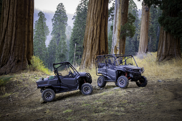 2017 Honda Pioneer 1000-5 LE