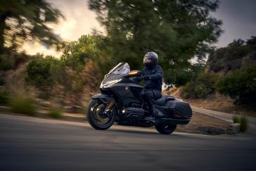 25 Honda Gold Wing Matte Black Metallic Action
